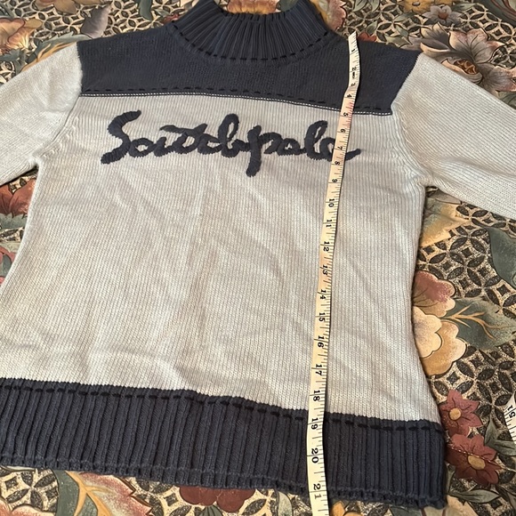 Medium Sweater - Picture 10 of 13